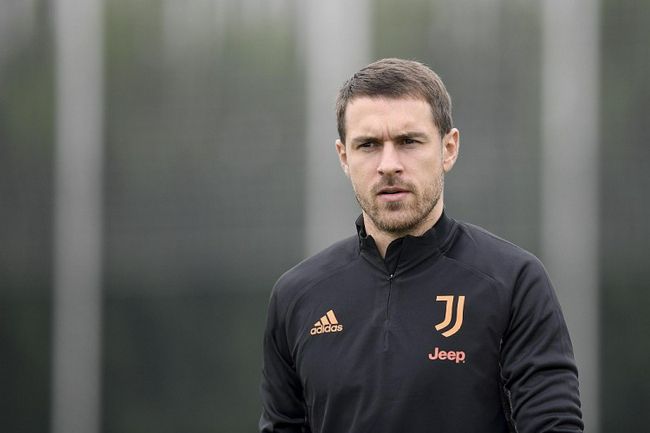 曼城不会阻止卡尔文-菲利普斯以租借的方式离队据talkSPORT报道，曼城不会阻止卡尔文-菲利普斯以租借的方式离队。